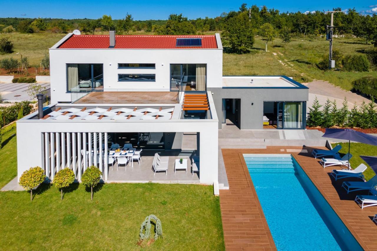 Villa Sabina Visnjan Bagian luar foto