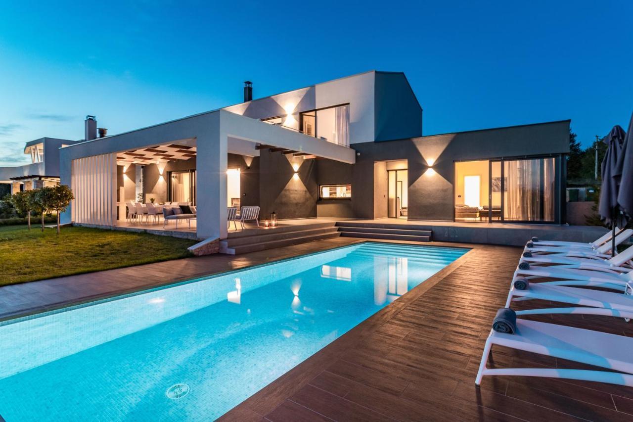 Villa Sabina Visnjan Bagian luar foto