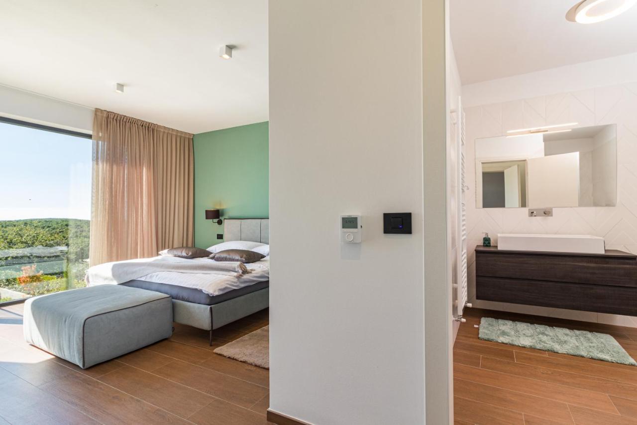 Villa Sabina Visnjan Bagian luar foto